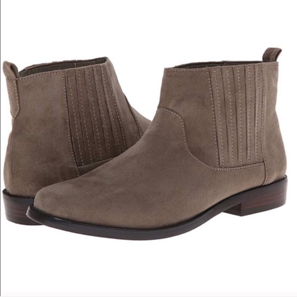 Bass Shoes - || BASS || Chelsea Ankle Boots Size 8